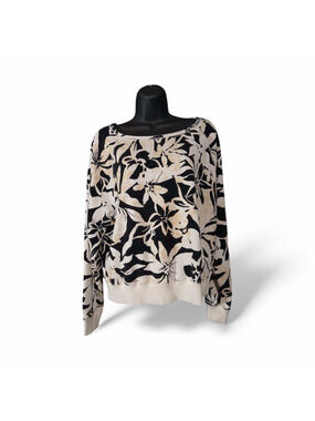 Tribal Jeans Women’s Medium Floral Print Lightweight Sweater Beige Black (JC88)